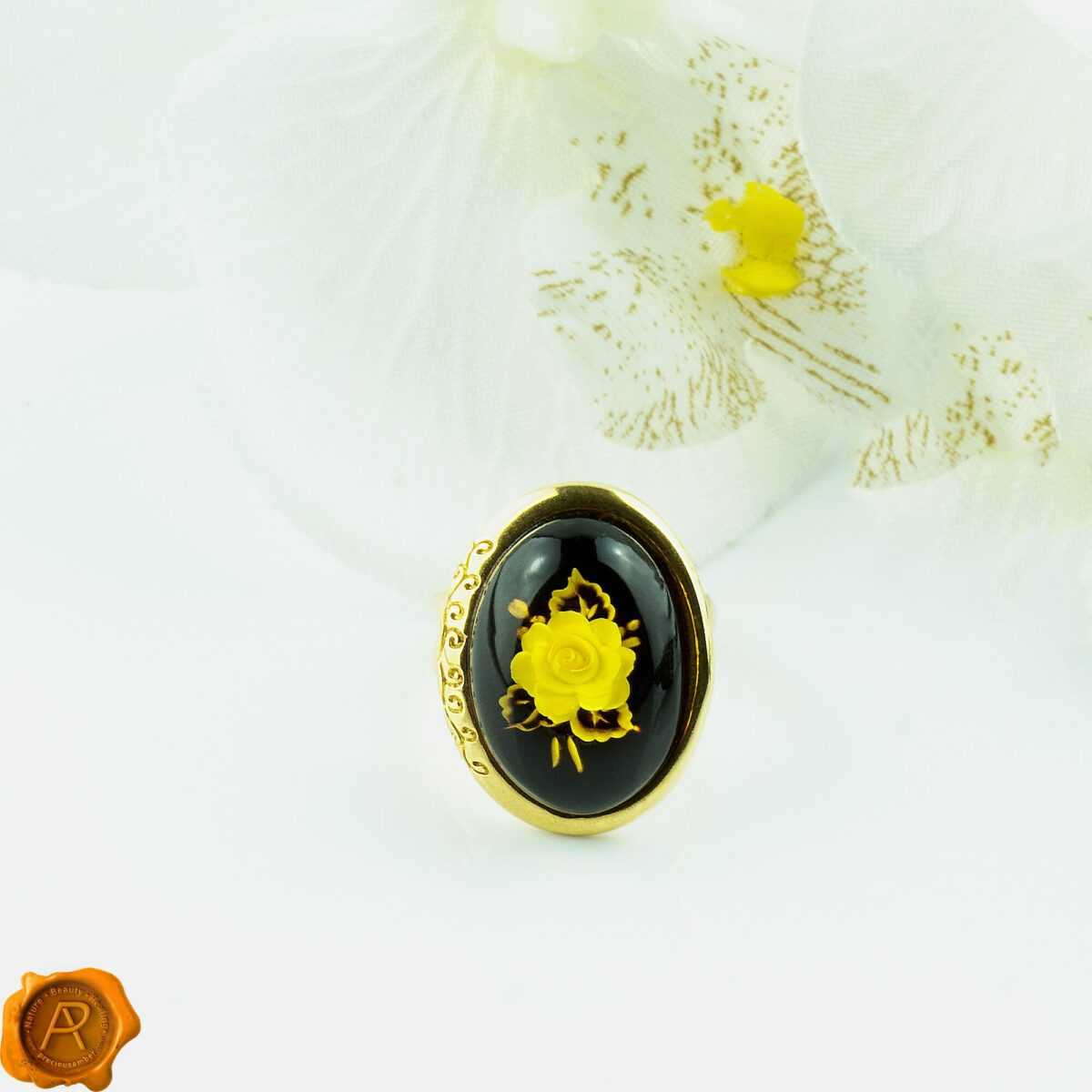 Amber Gold Cameo Ring - Image 2