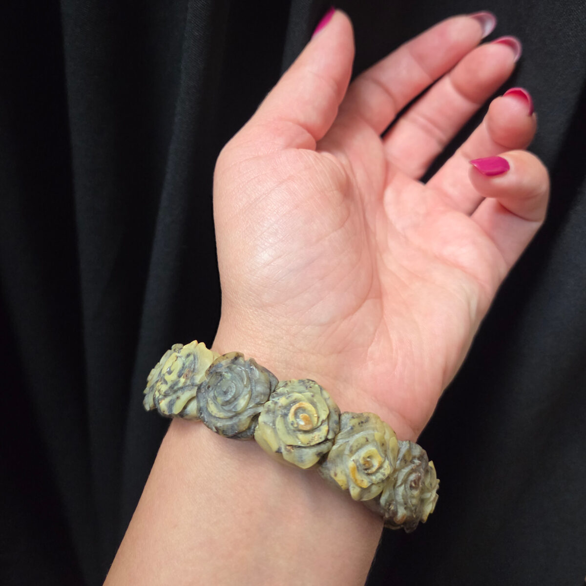 Roses-Large-Chunky-Baltic-Amber-Gemstone-Marble-Rose-Flower-Crystal-Stretchy-Elastic-Floral-Bracelets-for-Women-uk-Ireland-Jewelry-Dublin Carved Rose Marble Amber Bracelet - Image 2
