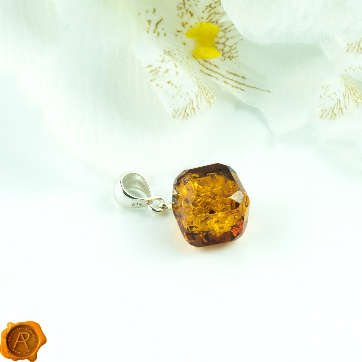 Geometric Amber Cube Pendant - Image 3