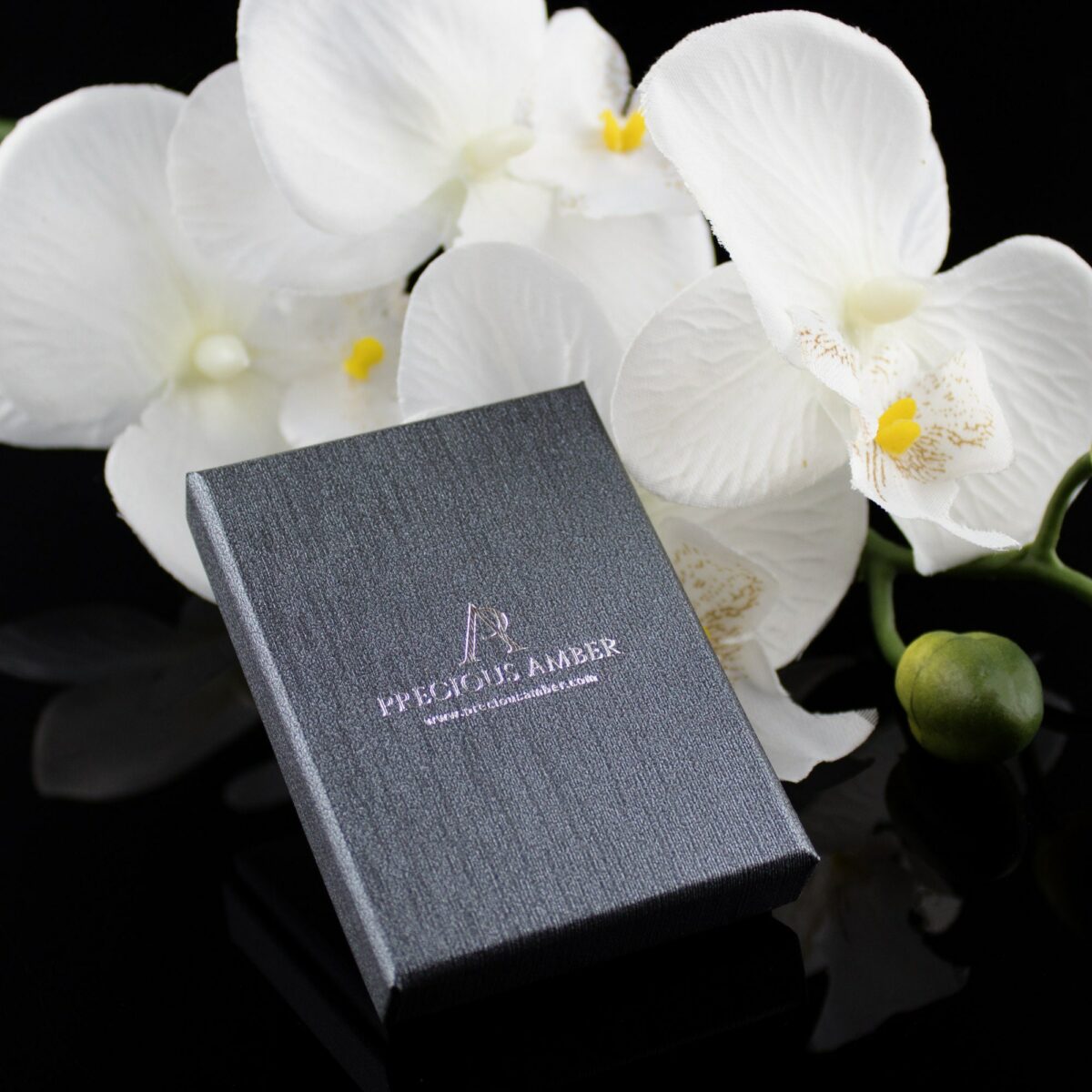 Luxurious Amber Silver Earrings - Image 7