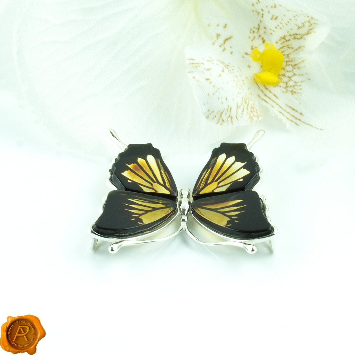 Carved Amber Butterfly Pendant - Image 8