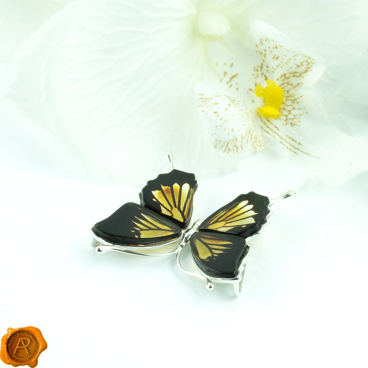 Carved Amber Butterfly Pendant - Image 9