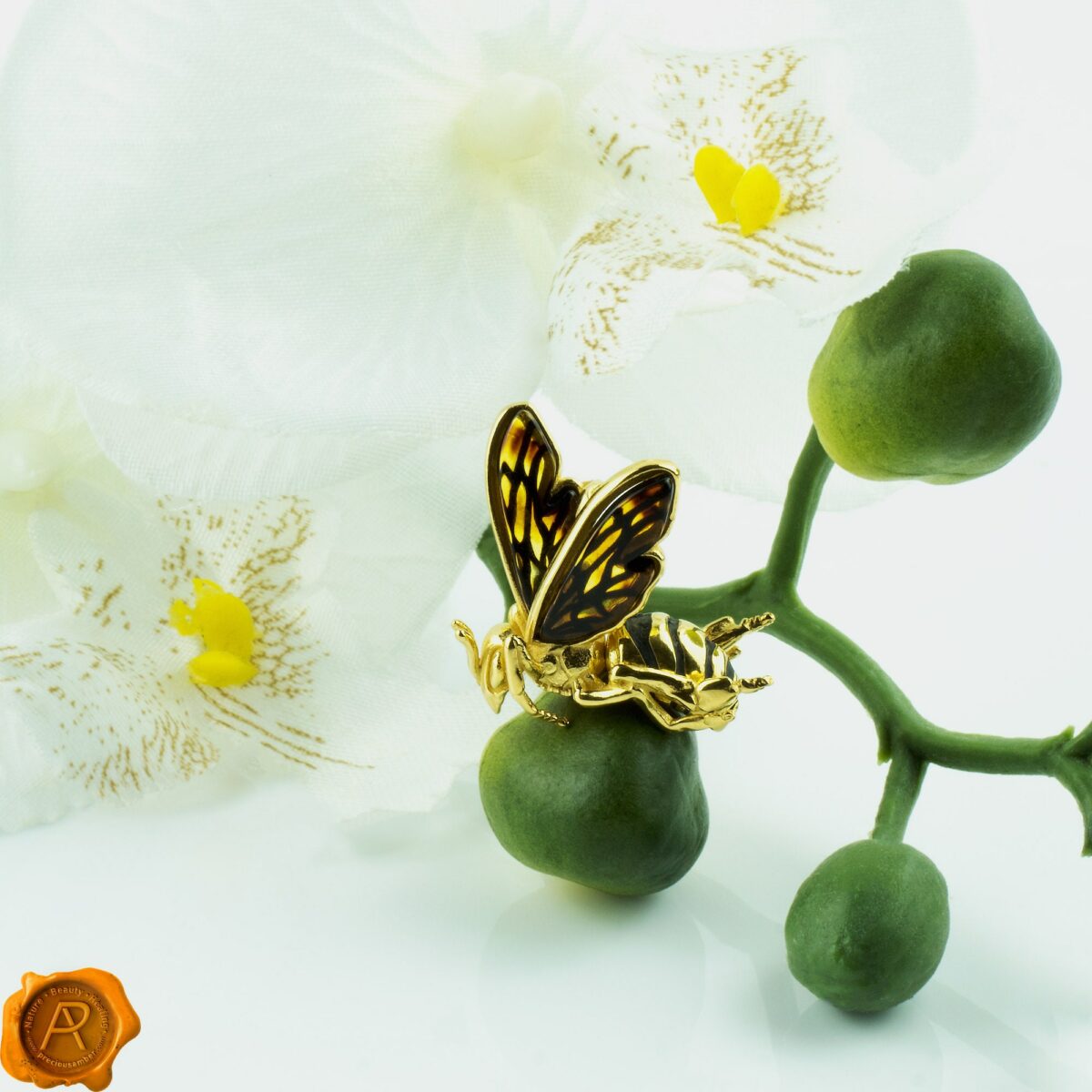Carved Amber Gold Bee - Image 8