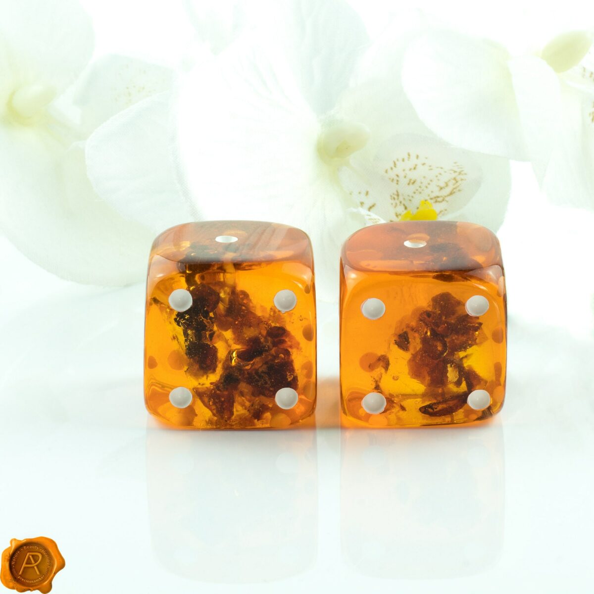 Amber Dice 28 x 28mm - Image 3