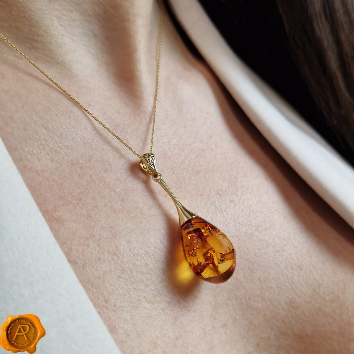 Classic Luxurious Amber Gold Teardrop - Image 2