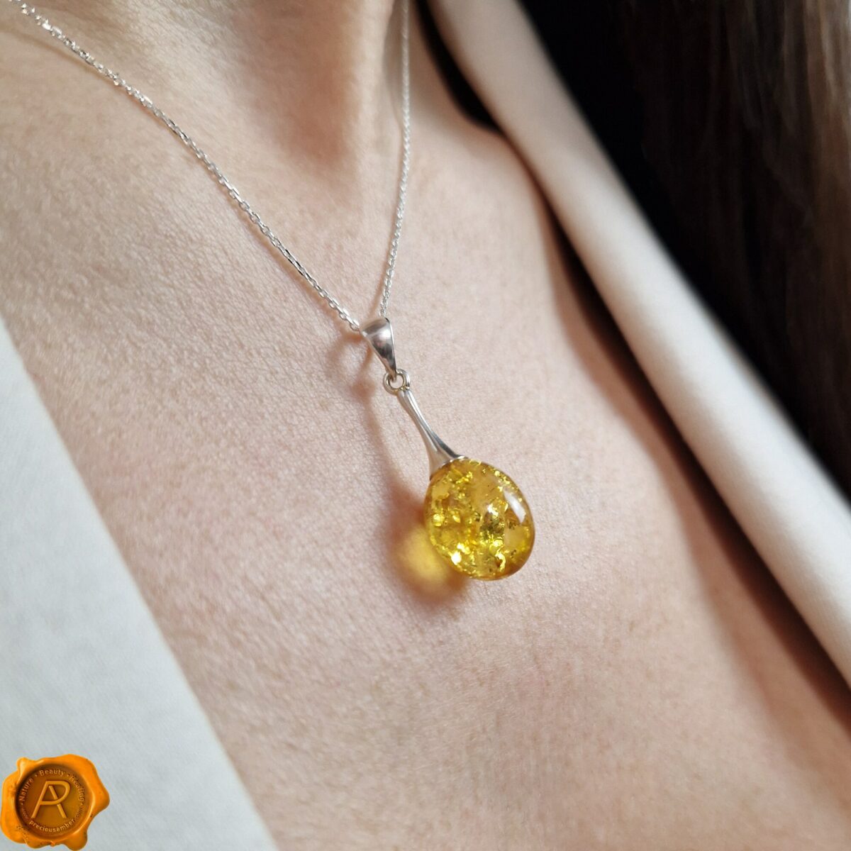 Classic Lemon Amber Olive Pendant - Image 2