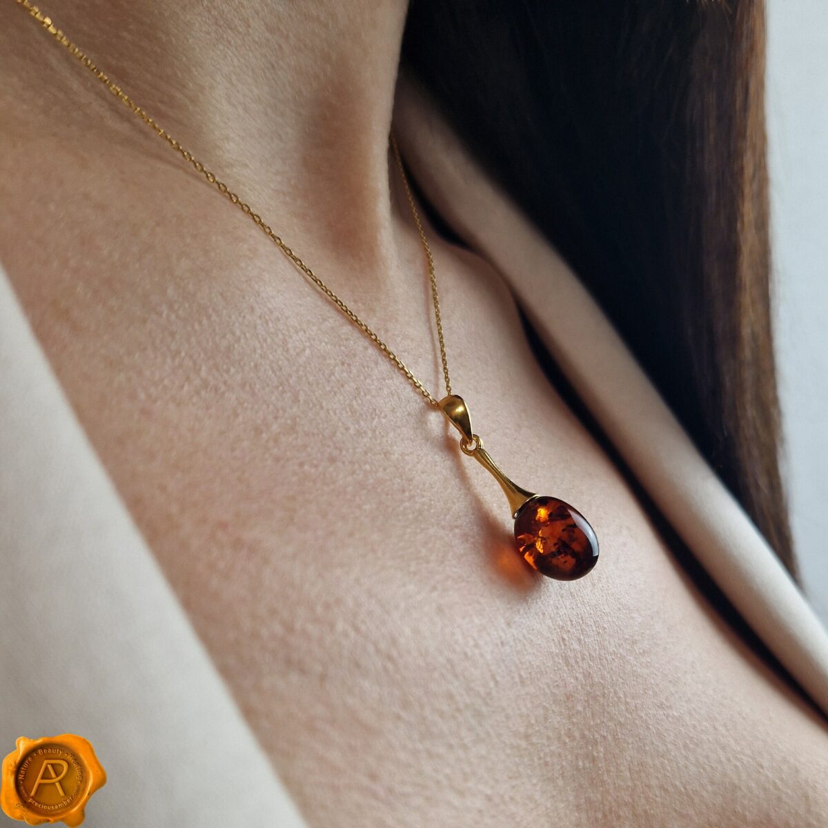 Classic Amber Olive Gold Pendant - Image 2