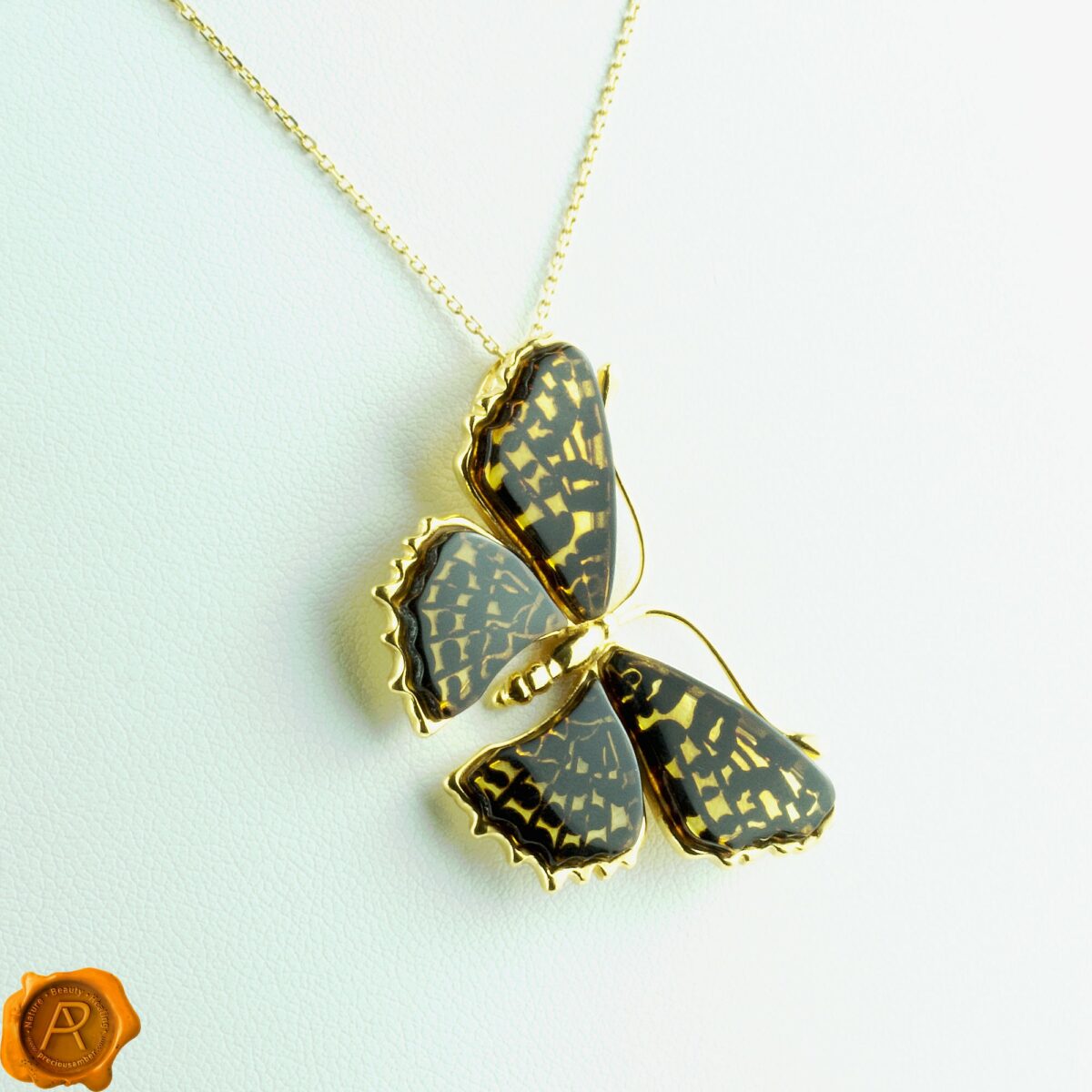 Carved Amber Gold Leopard Butterfly - Image 3