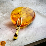 Luxurious Amber Gold Teardrop Pendant - Image 4