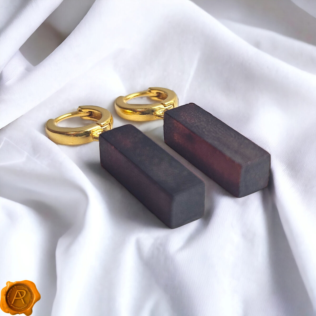 Cherry Amber Gold Geometric Earrings - Image 3