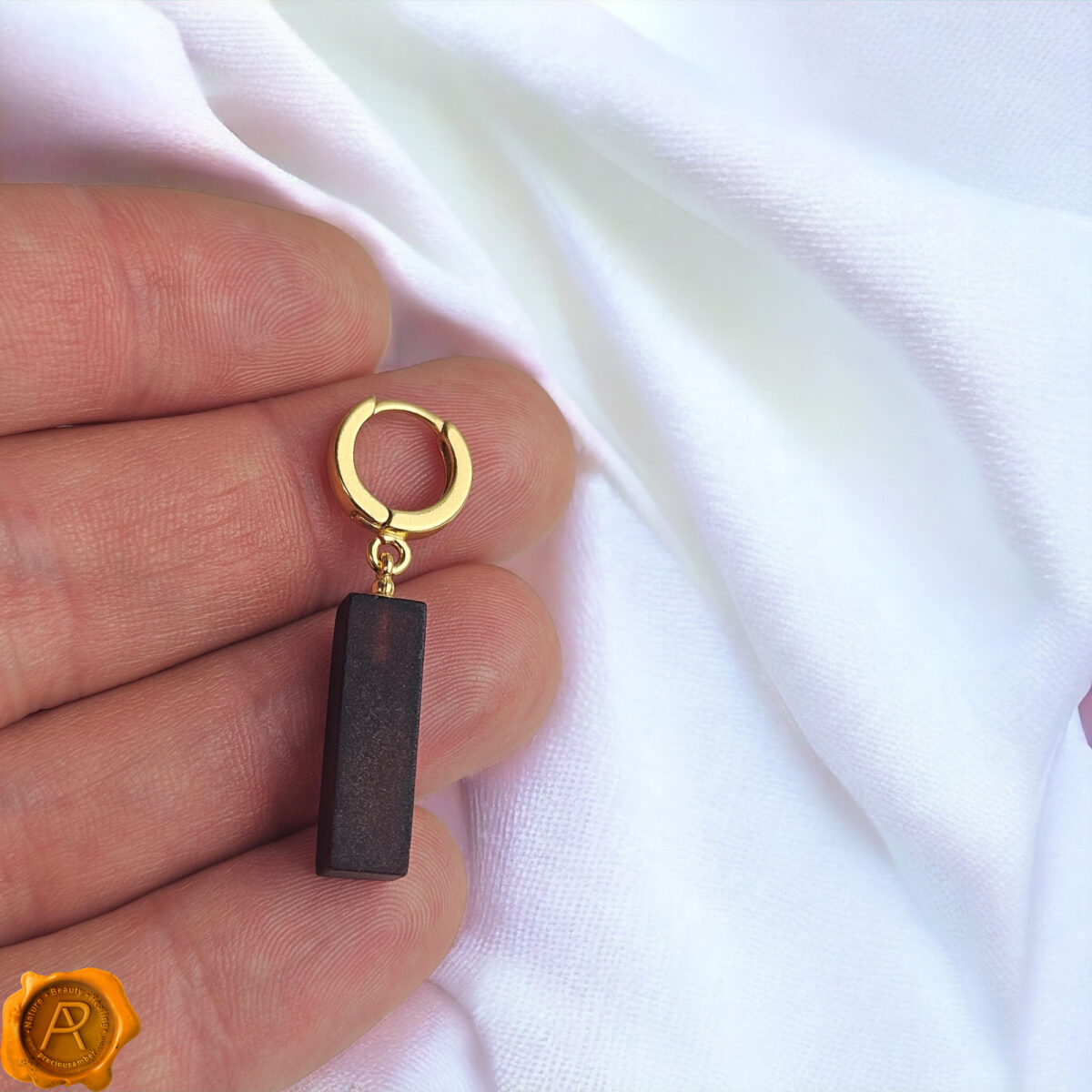Cherry Amber Gold Geometric Earrings - Image 5