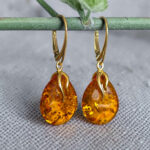 Natural Honey Baltic Amber Gold Teardrop Drop Earrings for Women, Small Classic Short Dangle Gemstone Crystal Earrings