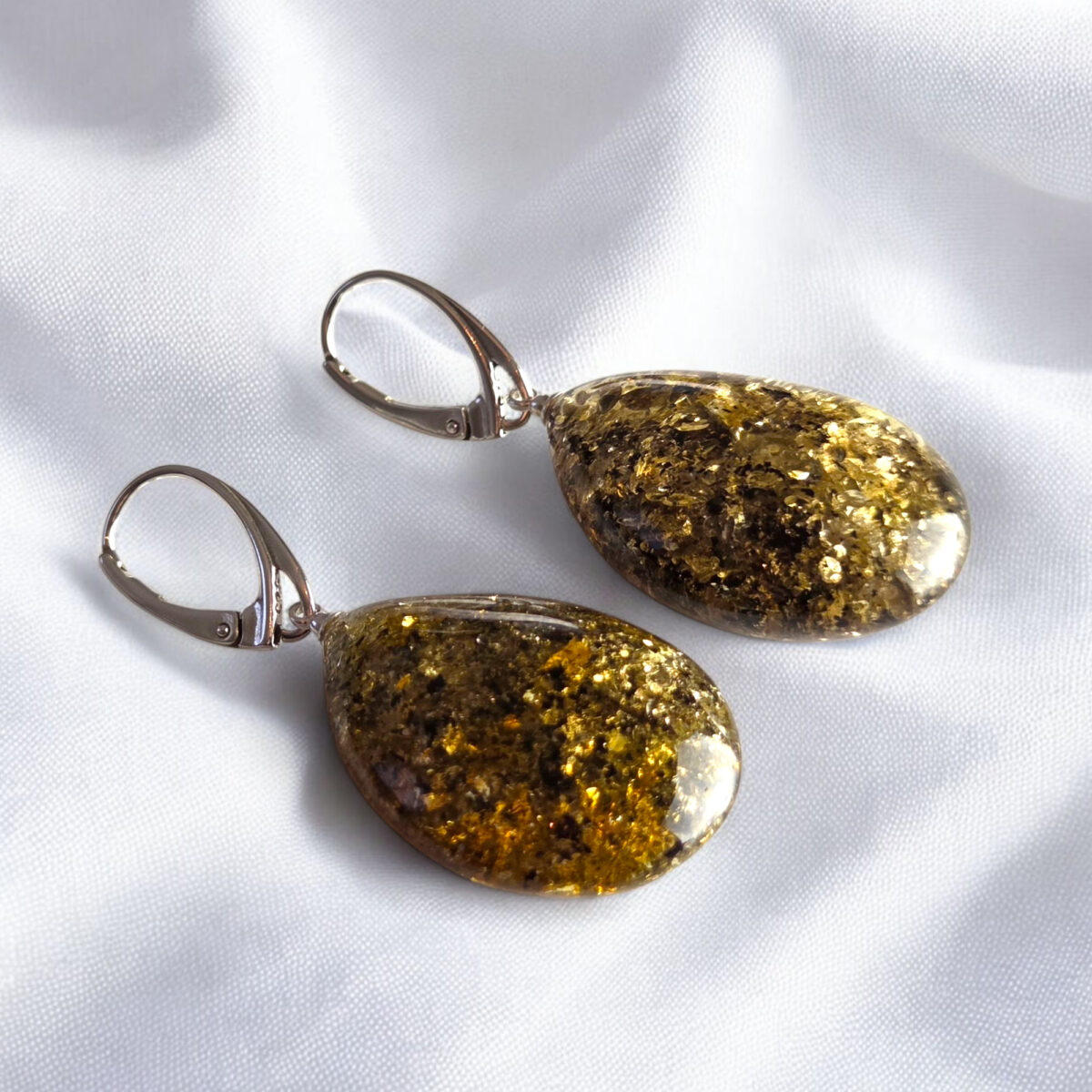 Green Amber Teardrop Silver Earrings - Image 3