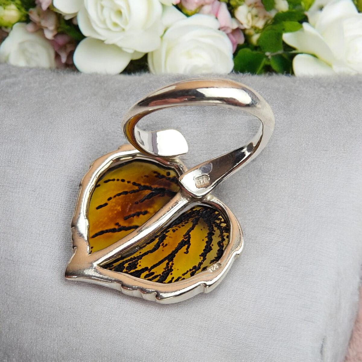 Adjustable Carved Amber Leaf Ring - Image 5