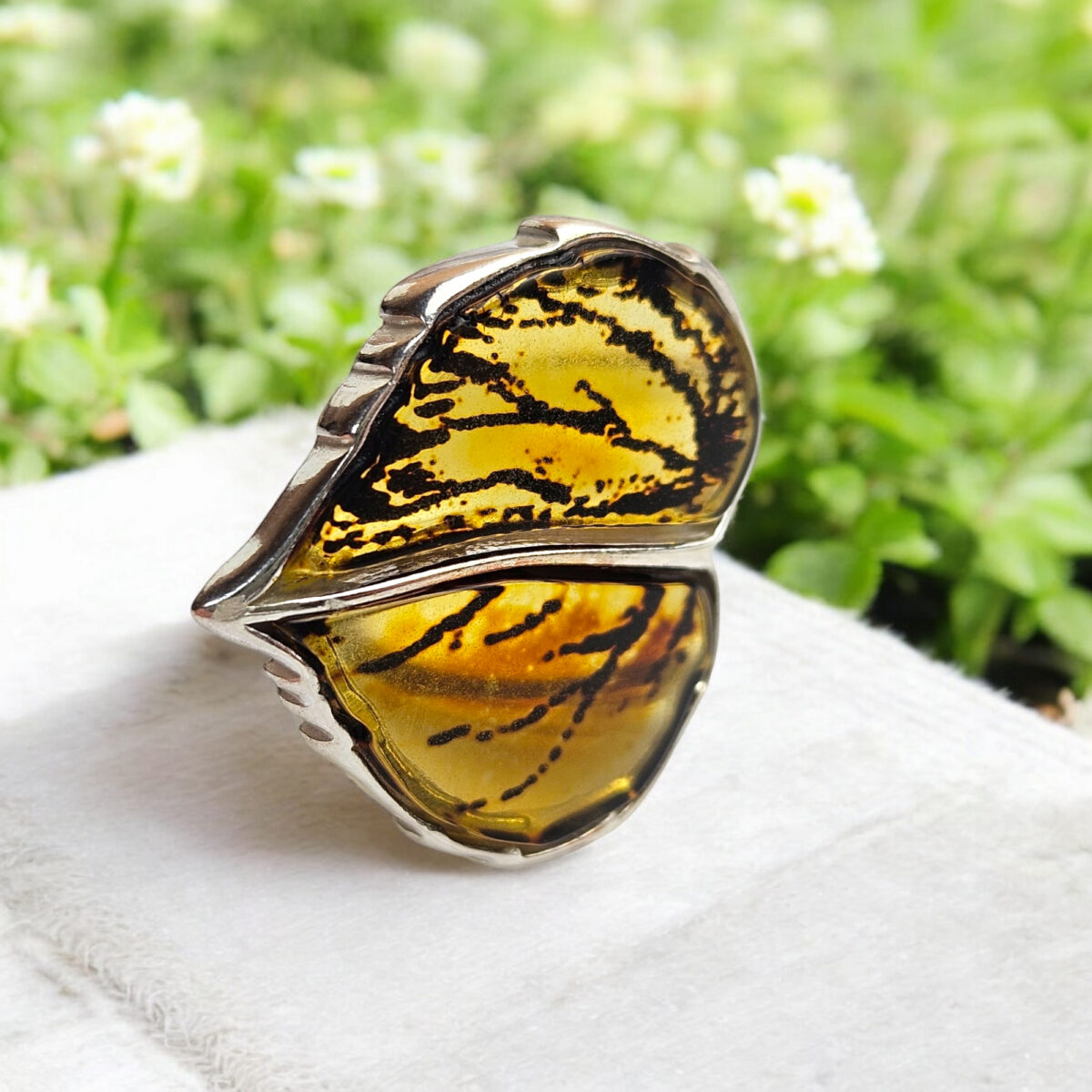 Adjustable Carved Amber Leaf Ring - Image 3