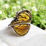 Adjustable Carved Amber Leaf Ring - Image 3