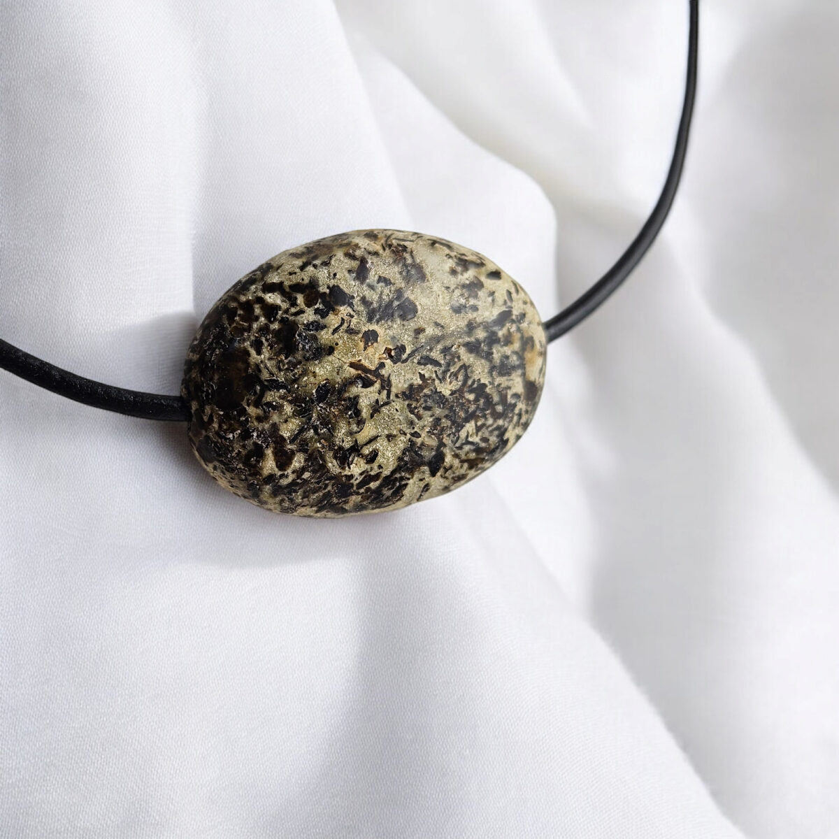 Marble Amber Amulet Leather Necklace - Image 3