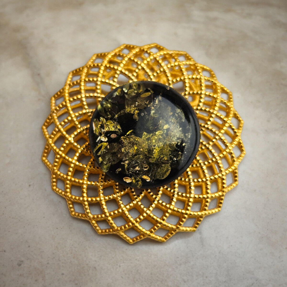 Abstract Green Amber Gold Pendant - Image 3