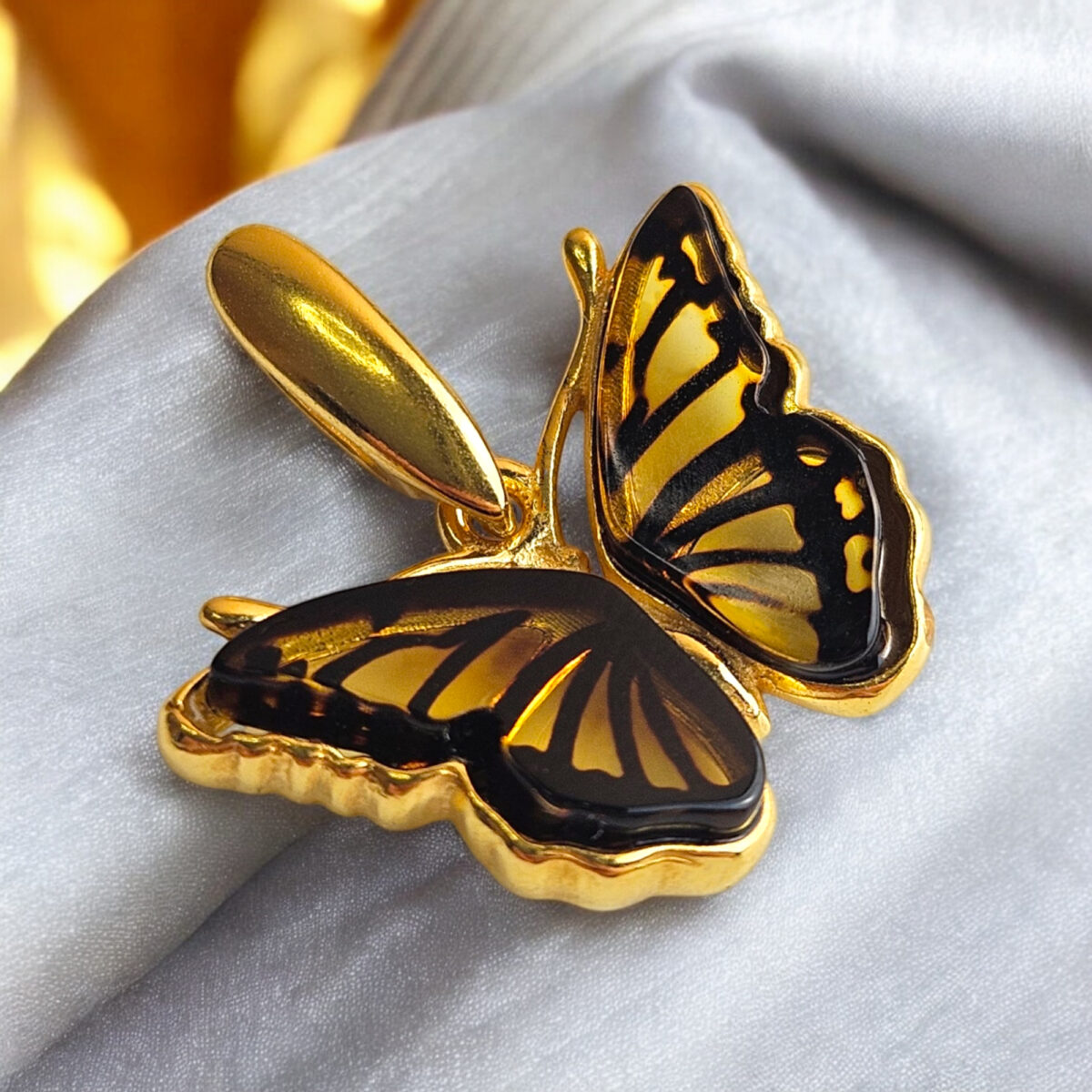 Dainty Small Butterfly Pendant Necklace Gold Girls Women, Baltic Amber Tiny Charm Drop Teardrop Silver Gemstone Butterfly Lover Gift Jewelry
