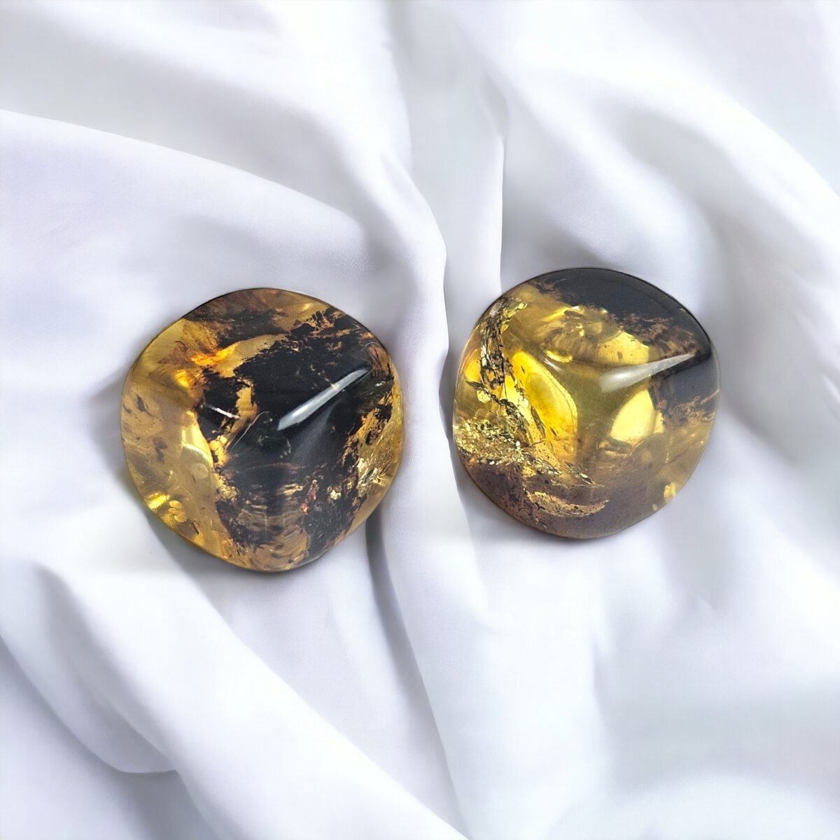 Green Amber Cube Silver Earrings - Image 2