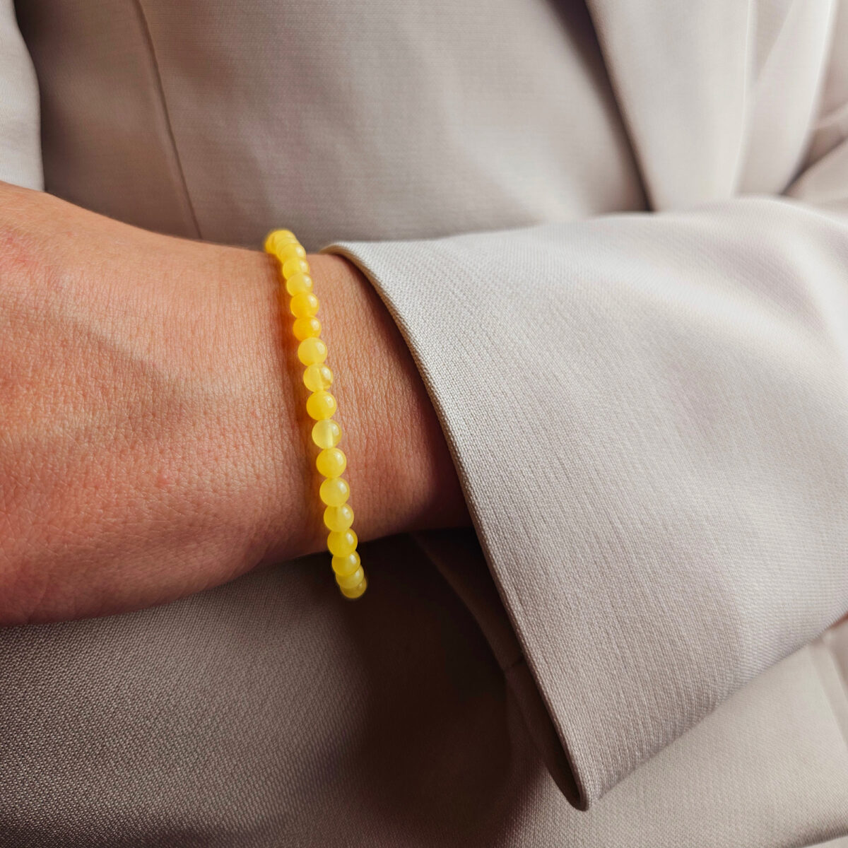 Minimalist Elastic Amber Bracelet - Image 2