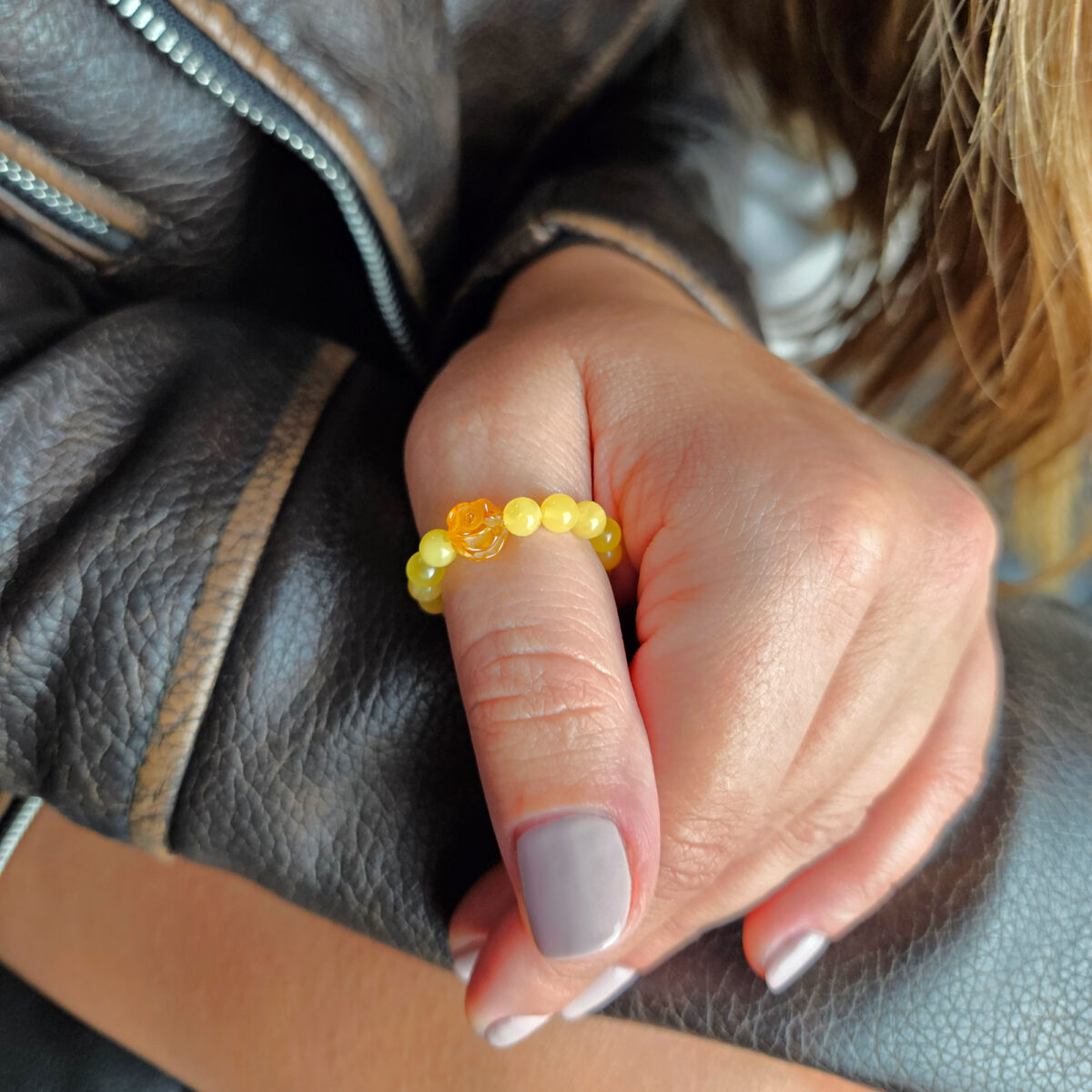 Elastic Amber Rose Ring - Image 2