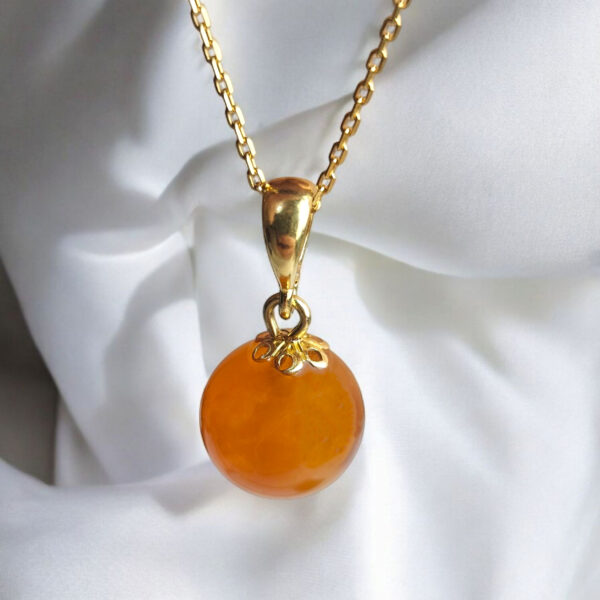 Vintage Natural Baltic Amber Gold Teardrop Small Pendant Necklace Gift Women, Tiny Antique Dainty Drop Charm Gemstone Gold Jewelry