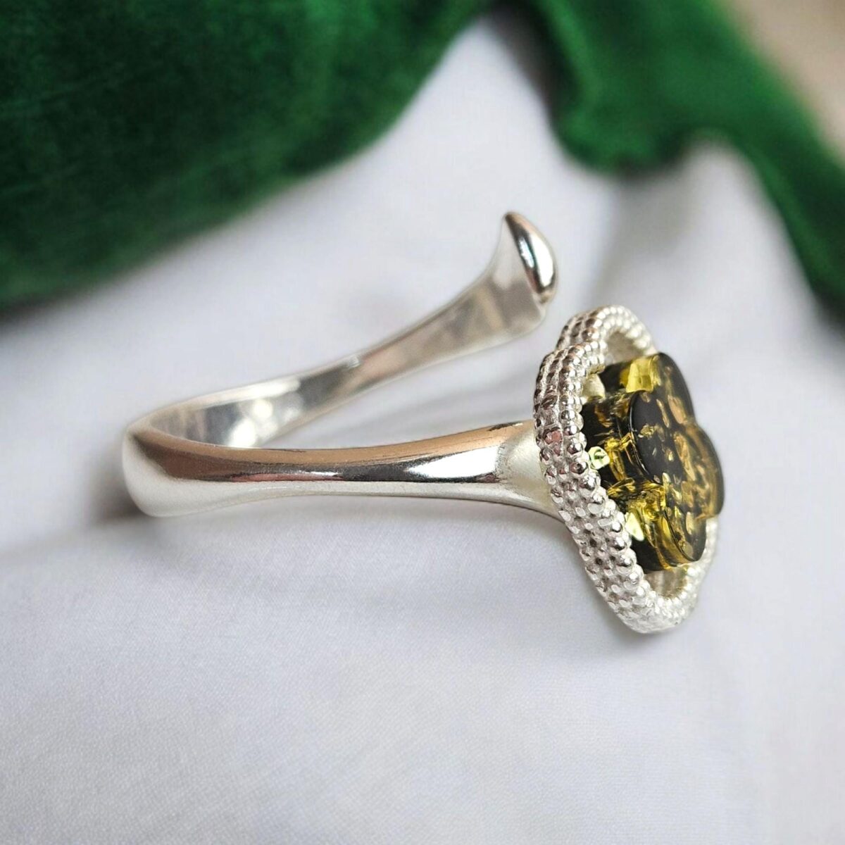 Adjustable Four Leaf Clover Green Amber Ring - Image 3