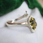 Adjustable Four Leaf Clover Green Amber Ring - Image 3
