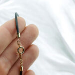 Amber Seashell Gold Choker Pendant - Image 5