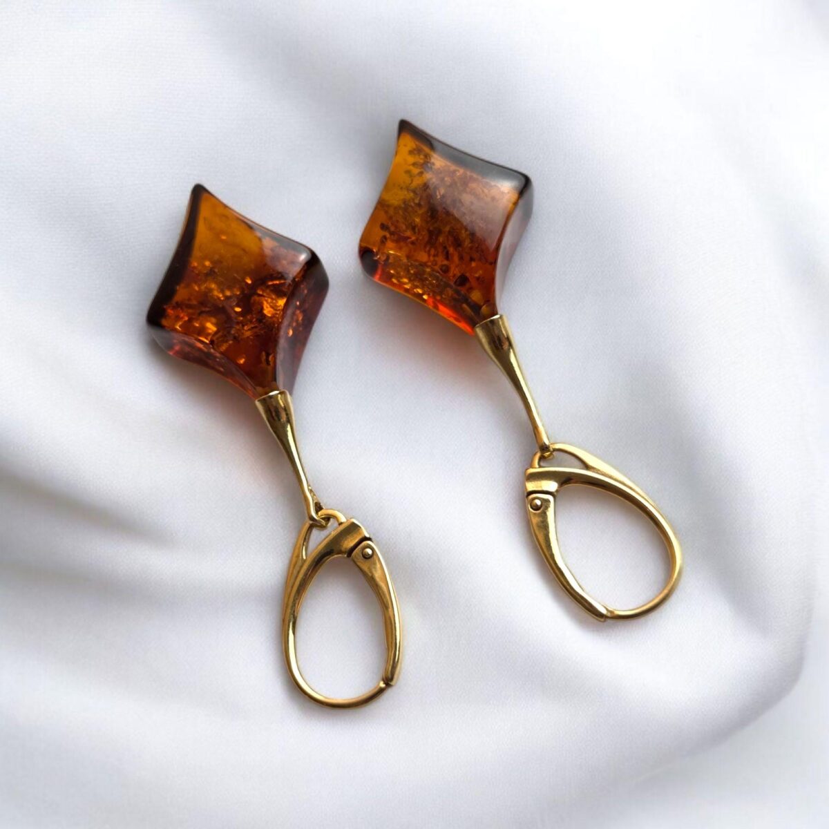 Amber Star Gold Earrings - Image 3