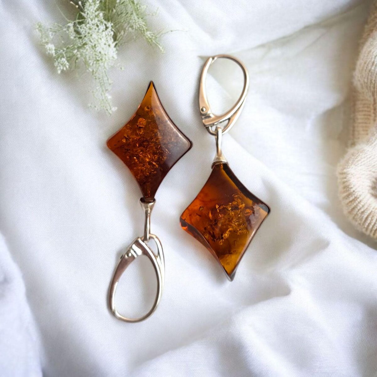 Amber Star Silver Earrings - Image 3