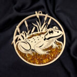 Frog Baltic Amber Ornament Window Meditation Gift Charm Crystal Christmas Dreamcatcher Amber Toad Art Wood Gemstone Frogs Lover Suncatcher