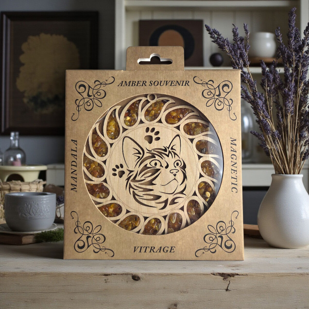 Magnetic Amber Cat Ornament - Image 3