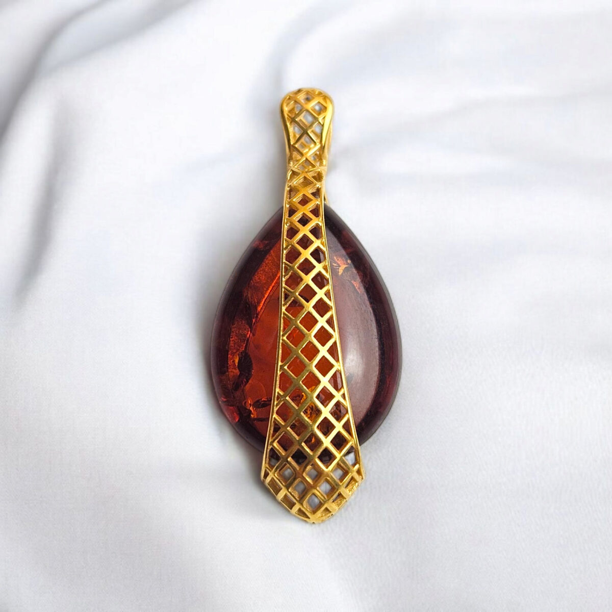 Geometric Honey Amber Gold Pendant - Image 3