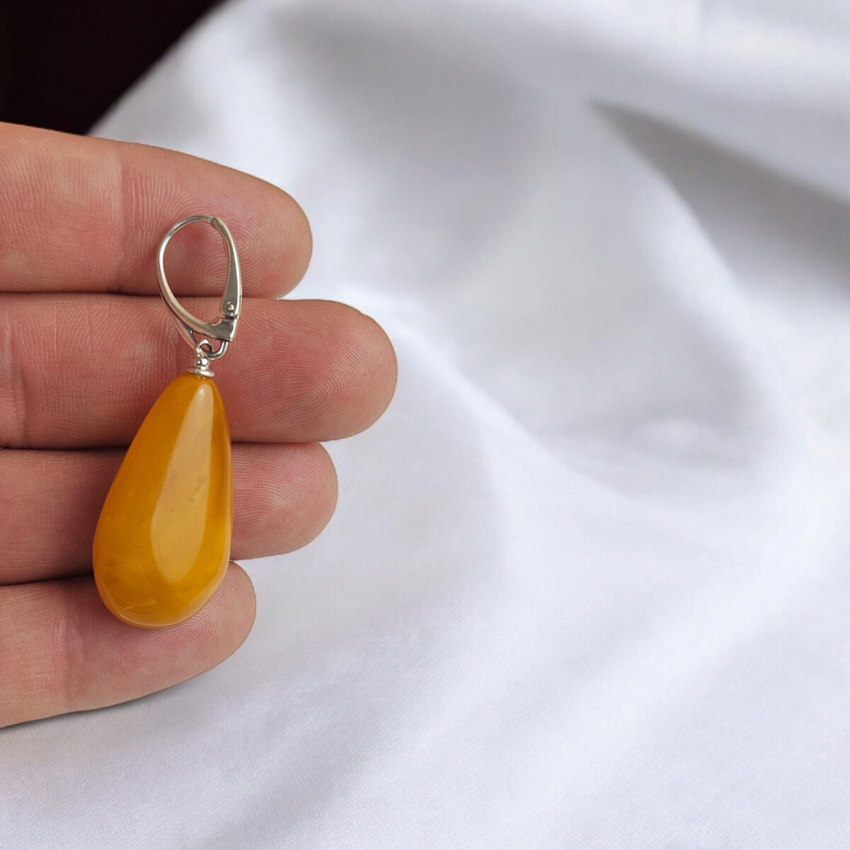 Rare Vintage Amber Teardrop Earrings - Image 3