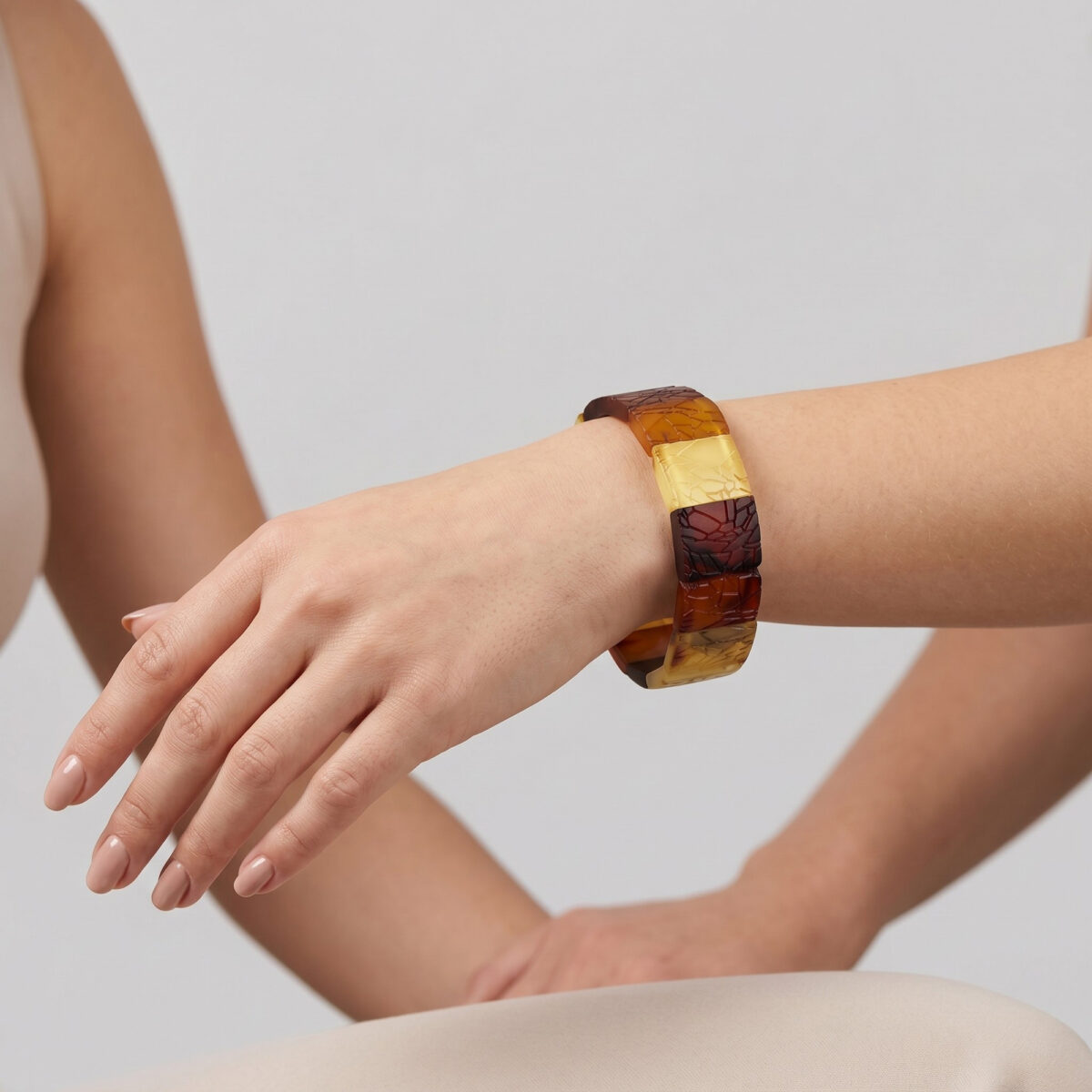 Elastic Amber Tree Bark Bangle Bracelet - Image 2